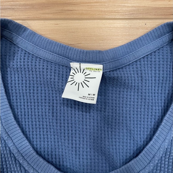 aerie long sleeved button up shirt - Picture 4 of 4